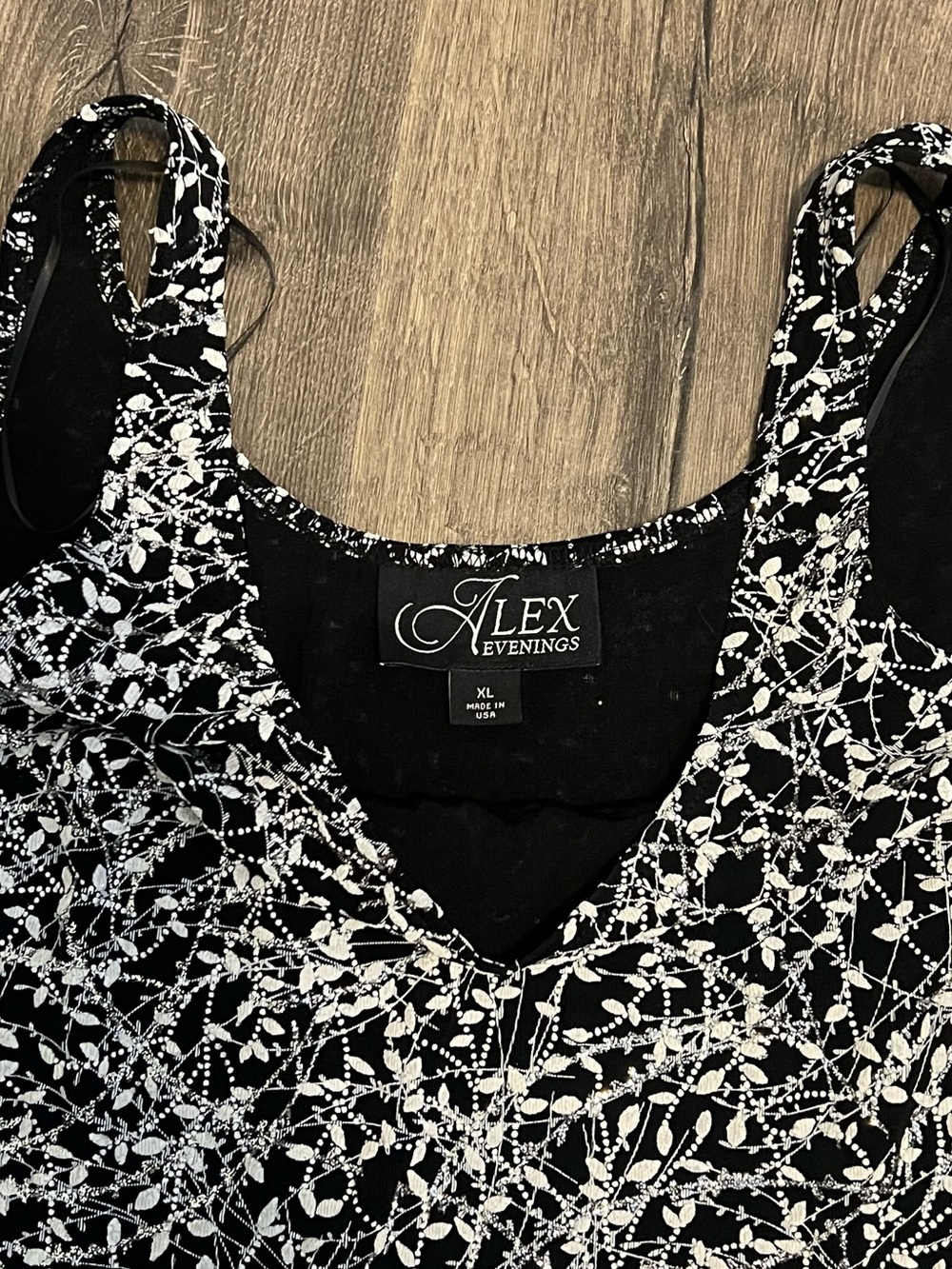 NWT Alex Evenings Metallic Shimmer Black White Embroidered Formal Top Size XL - Picture 10 of 11